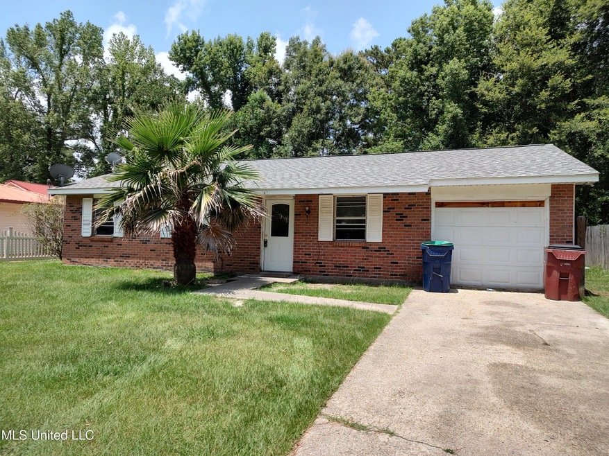 1212 Fern Dr, Picayune, MS 39466 - photo 1