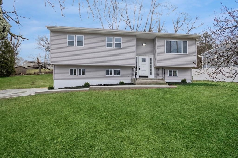 4 Franton Dr, Wappingers Falls, NY 12590 - photo 1