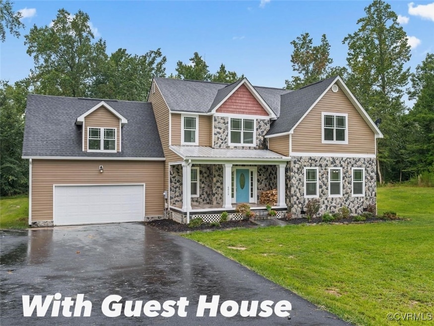 Sold $700,000 • Co-Listing Agent