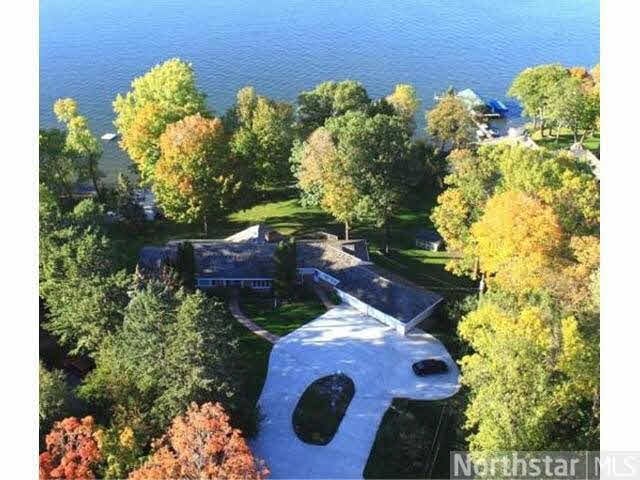 20670 20670 Linwood Rd, Deephaven, MN 55331 - photo 1