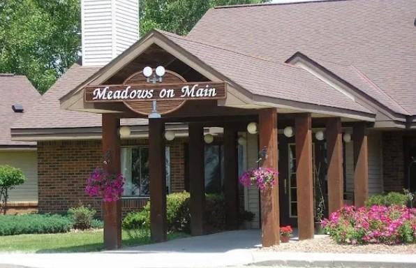 611 Main St S unit 207, Renville, MN 56284 - photo 1