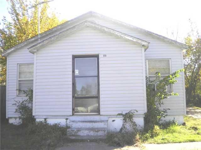 111 W Pulaski St, Shawnee, OK 74804 - photo 1