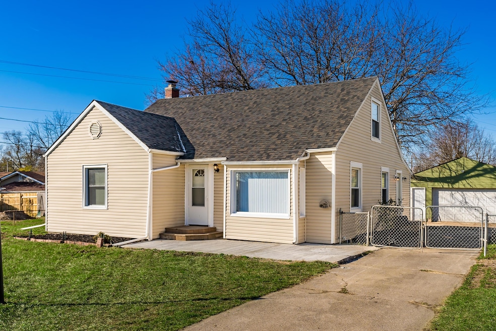 1045 Midland Ave, Columbus, OH 43223 - photo 1