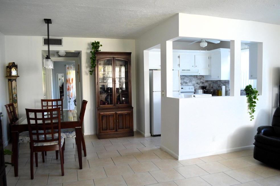 347 Windsor O, West Palm Beach, FL 33417 - photo 1