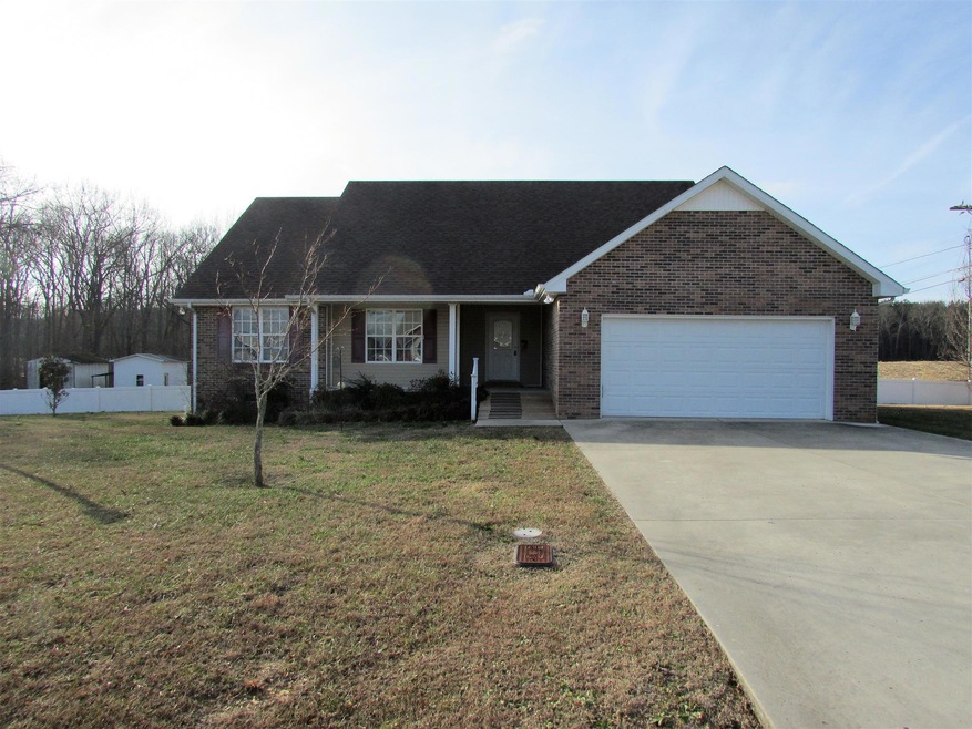 24 Indian Springs Cir, Manchester, TN 37355 - photo 1