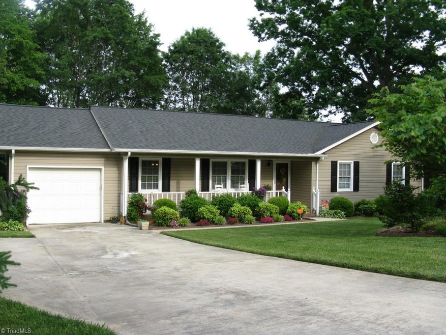 2007 Sunny Ln, Asheboro, NC 27205 - photo 1