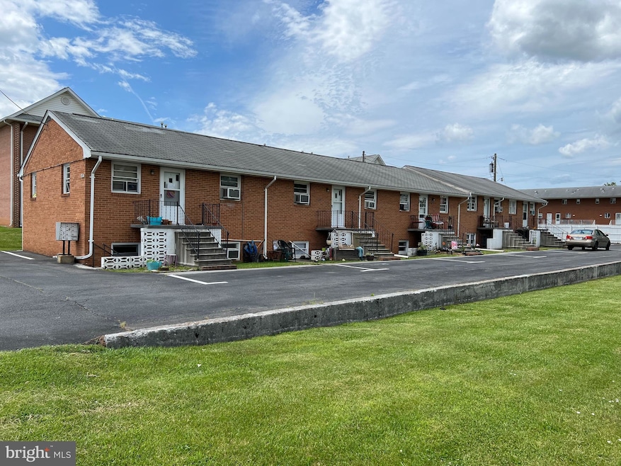 2259 Papermill Rd unit 4, Winchester, VA 22601 - photo 1