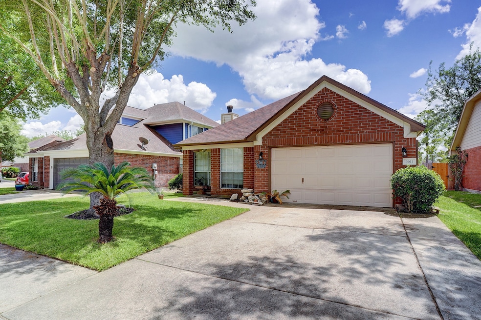 3611 Red Fir Dr, Houston, TX 77088 - photo 1