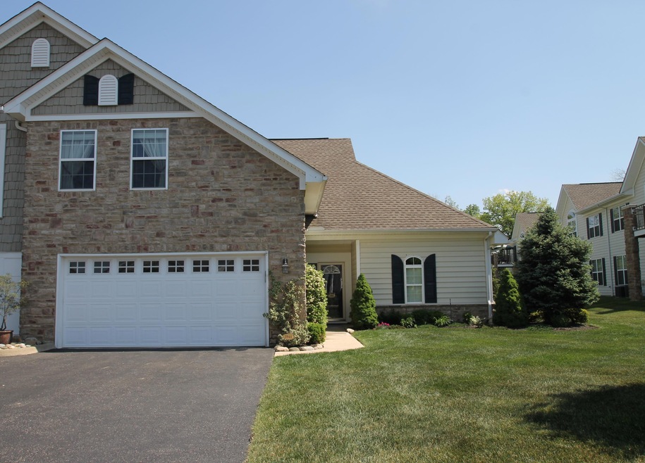 3941 Rue De Brittany