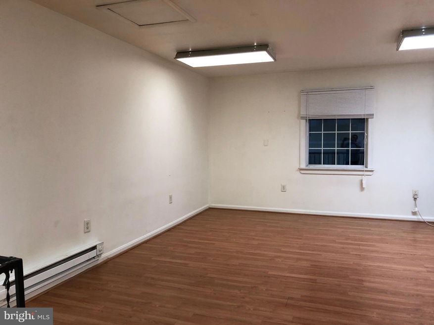 270 N Washington St unit B, Berkeley Springs, WV 25411 - photo 1