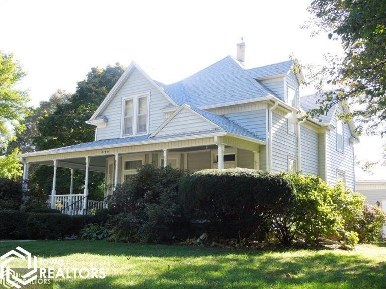 300 E Clarinda Ave, Shenandoah, IA 51601 - photo 1