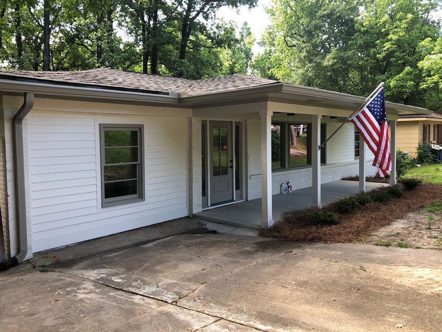 5524 Rodgers Dr, Columbus, GA 31909 - photo 1