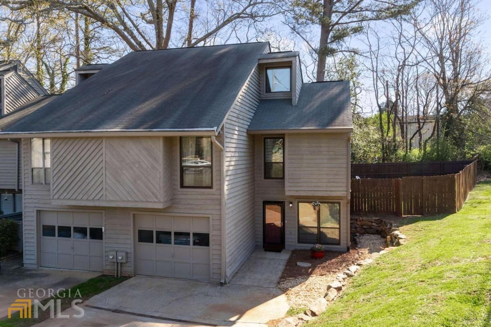 1000 Creatwood Cir SE, Smyrna, GA 30080 - photo 1