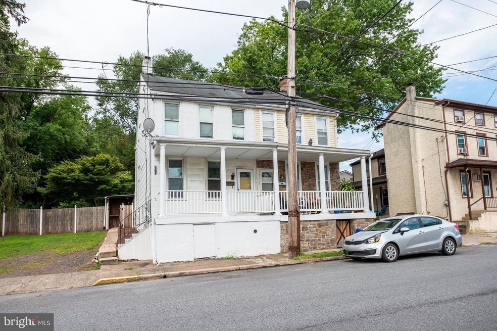 112 S Main St, Spring City, PA 19475 - photo 1