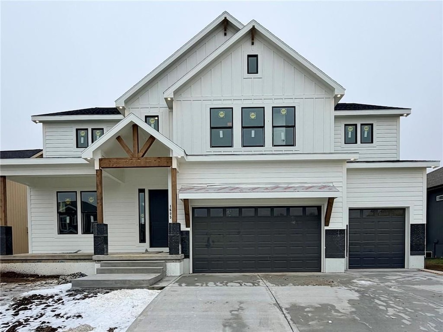 1605 SW Arbor Park Dr, Lee's Summit, MO 64082 - photo 1