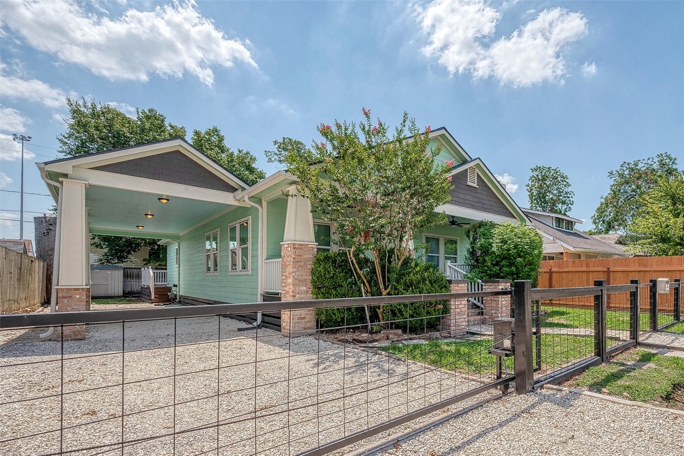 608 Vincent St, Houston, TX 77009 - photo 1