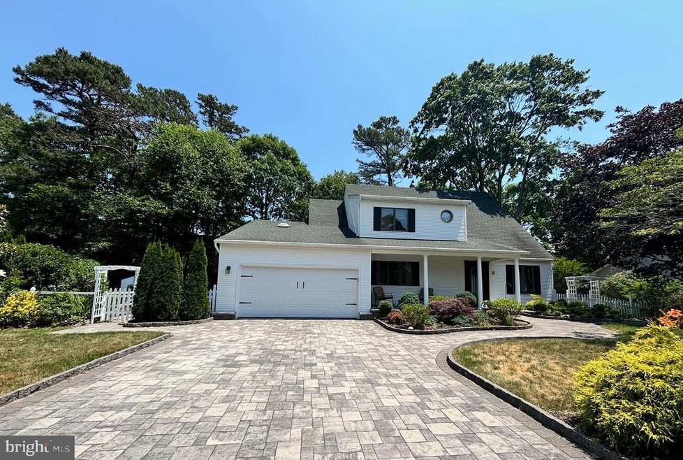 13 Shoveler Ln, Manahawkin, NJ 08050 - photo 1