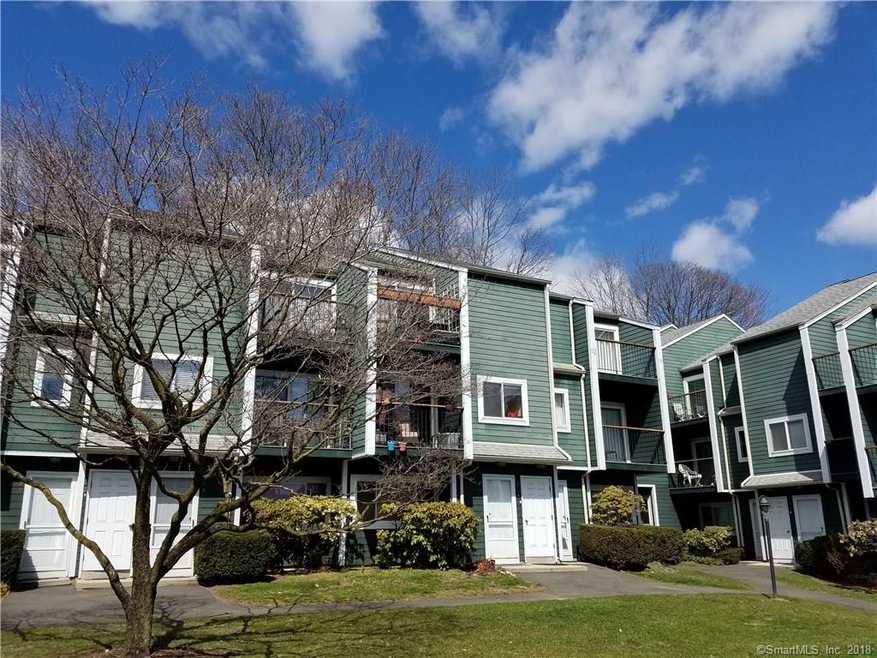 22 Dr Martin Luther King jr Dr unit B6, Norwalk, CT 06854 - photo 1