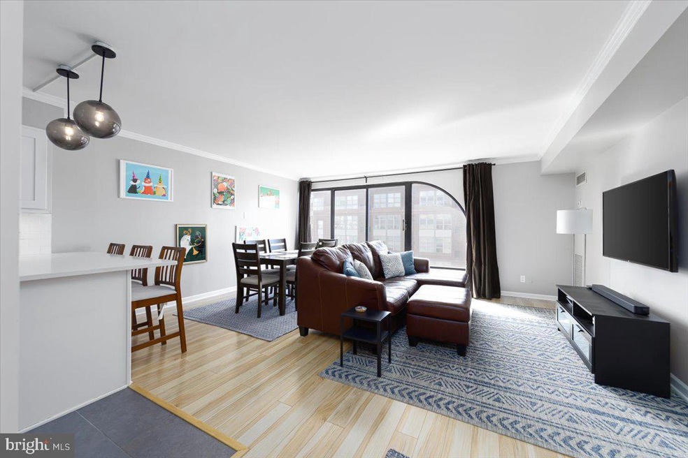 Park Princess/Logan Park unit 810, Washington, DC 20005 - photo 1