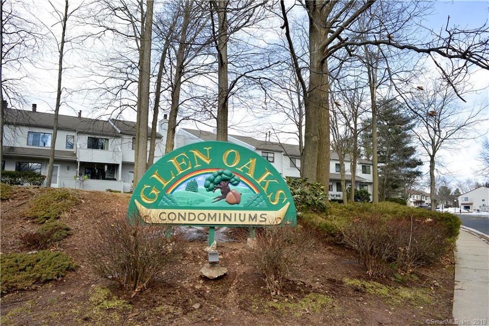 631 Cypress Rd unit 631, Newington, CT 06111 - photo 1