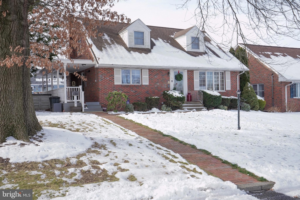 120 Avenue E, Schuylkill Haven, PA 17972 - photo 1