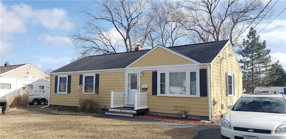 124 Liverpool St, Warwick, RI 02886 - photo 1