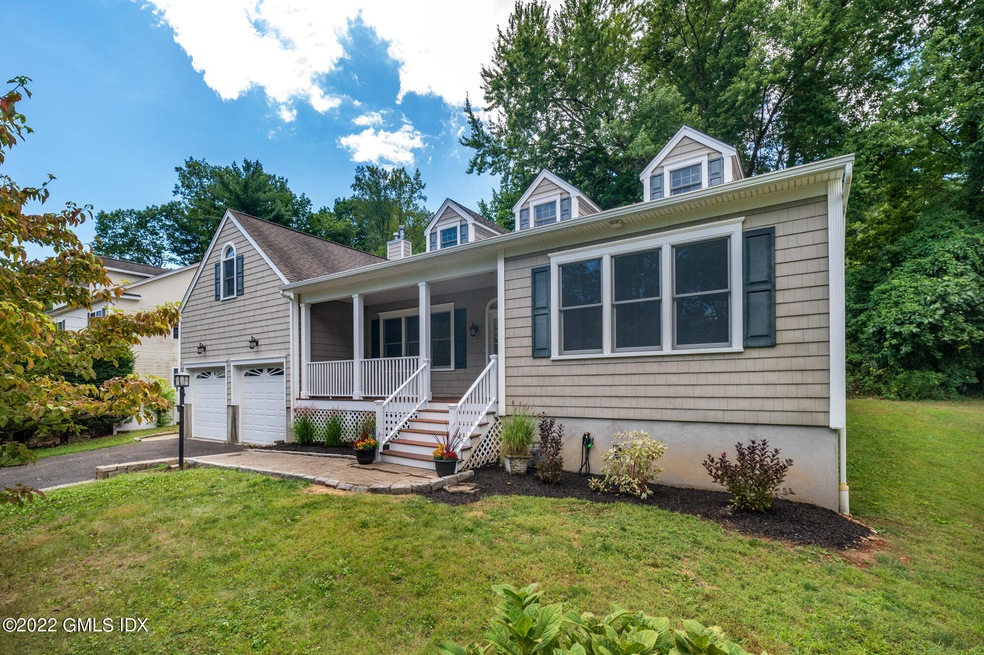 46 Caroline Place, Greenwich, CT 06831 - photo 1