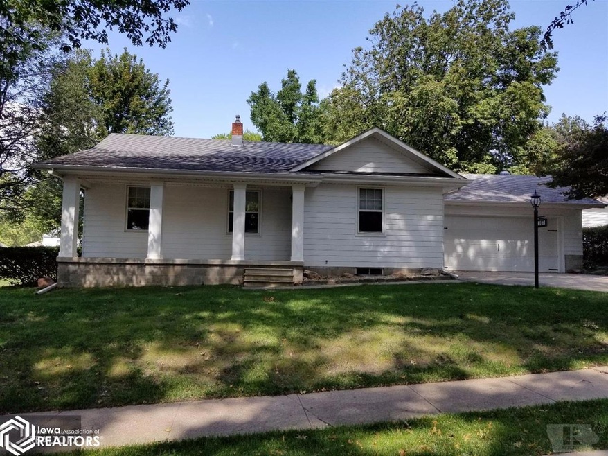 107 Pierson Dr, Shenandoah, IA 51601 - photo 1