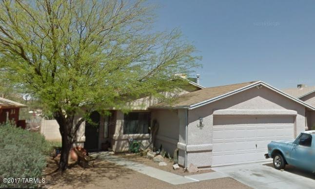 1616  W Wood Crest