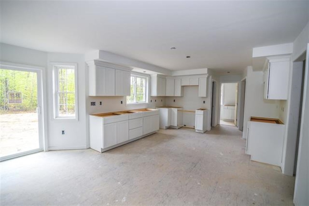 5 Sydney Ln unit LOT 3, Epping, NH 03042 - photo 1