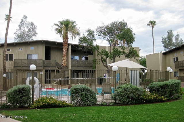 Lovely Community Pool