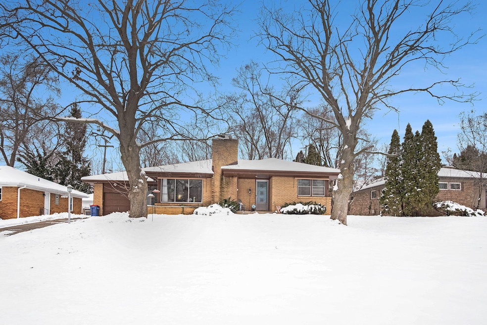 Pending $290,000 • Co-Listing Agent