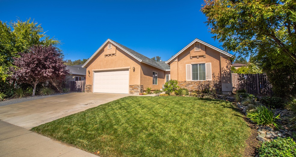 1120 Lakeside Dr-5