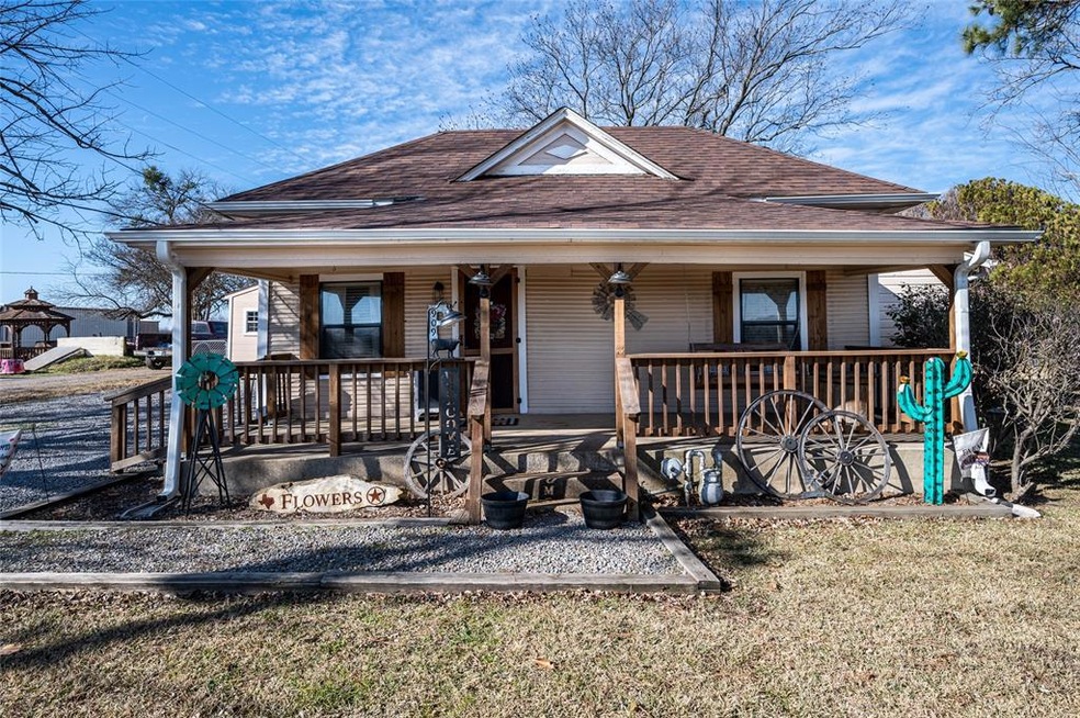 909 N Main St, Ector, TX 75439 - photo 1