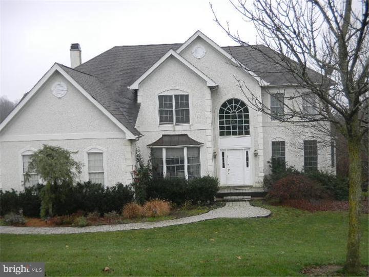 19 Old Forest Rd, Newtown Square, PA 19073 - photo 1