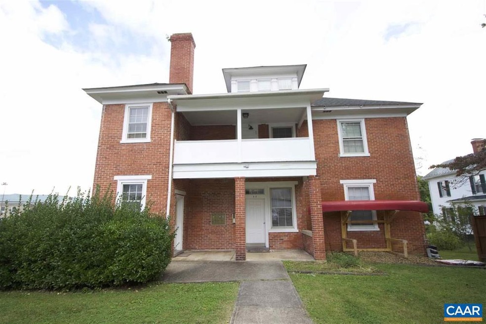 325 Chestnut Ave unit B, Waynesboro, VA 22980 - photo 1