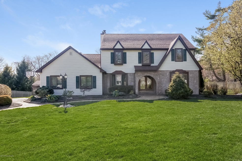 001-Front_View-2600135-large