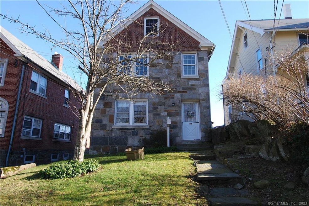 23 Locust St unit 2, Greenwich, CT 06830 - photo 1