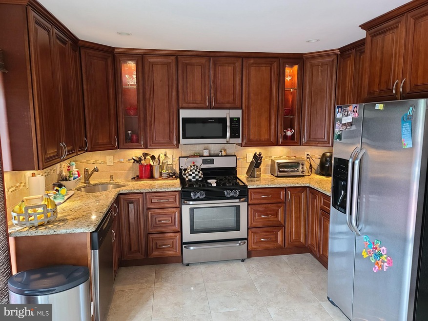 737 Twin Rivers Dr N, East Windsor, NJ 08520 - photo 1