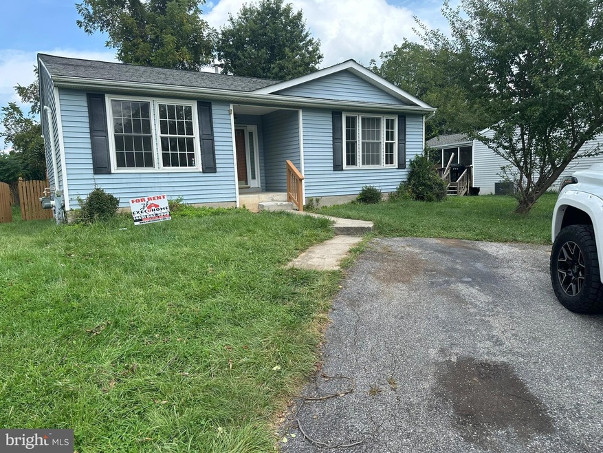 7 Bee Jay Ct, Owings Mills, MD 21117 - photo 1