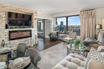 Harbor Towers unit 24C, Boston, MA 02110 - photo 1