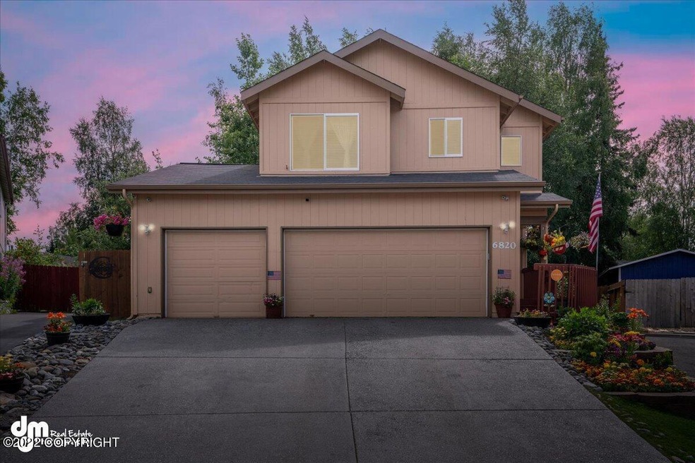 01-Exterior Front_MAX2598-Edit-2