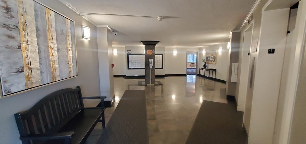 Charles River Towers unit 726, Watertown, MA 02472 - photo 1