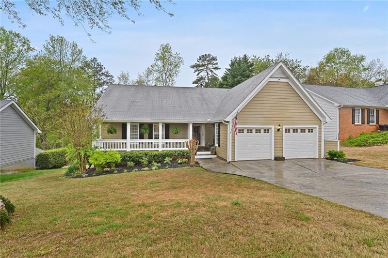 1460 Kingfield Dr, Alpharetta, GA 30005 - photo 1