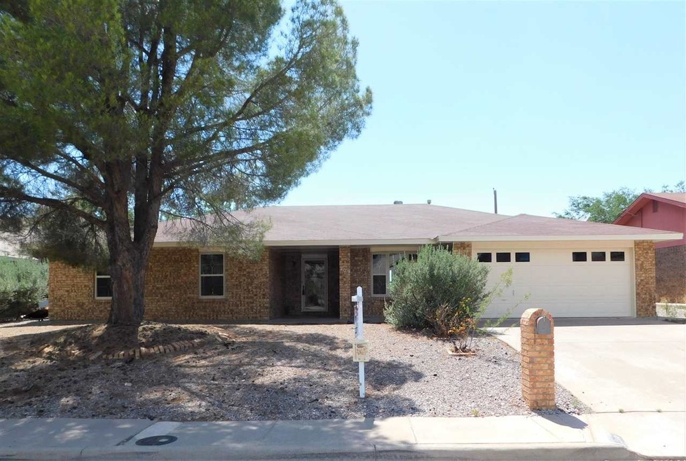 209 Shadow Mountain Dr, Alamogordo, NM 88310 - photo 1