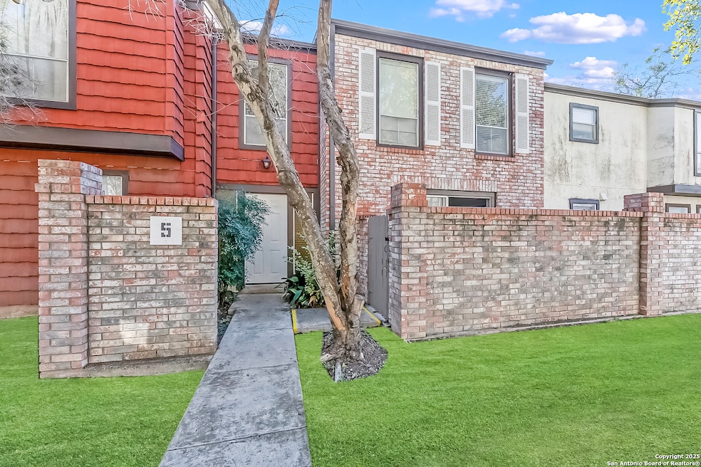3803 Barrington St unit 5B, San Antonio, TX 78217 - photo 1