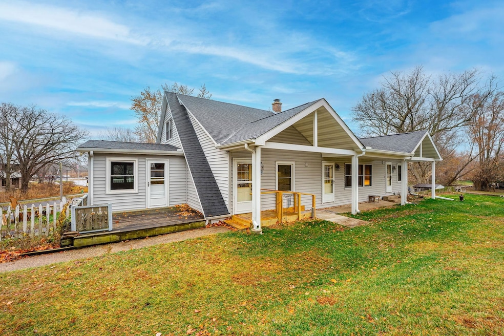 739 Elgin St, Cherry Valley, IL 61016 - photo 1