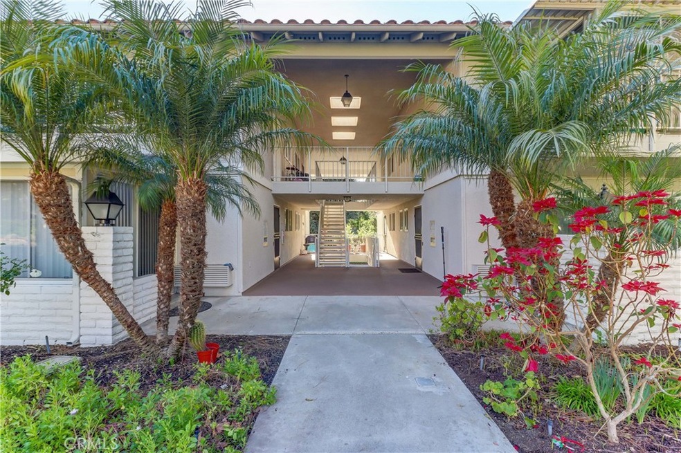 813 Via Alhambra unit N, Laguna Woods, CA 92637 - photo 1