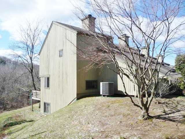 380 Old Waterbury Rd unit 5, Southbury, CT 06488 - photo 1