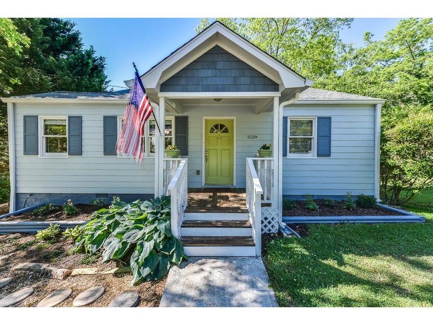 Adorable EAV bungalow on a quiet street is SO much
